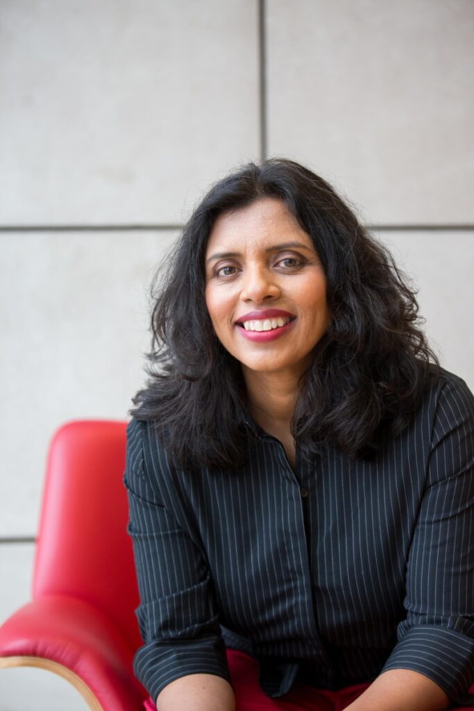 Dr-Mrinalini-Garv-at-dawn-worksop
